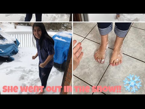 SHE WENT OUT INTO THE SNOW!! [mini vlog 2] NOT ASMR