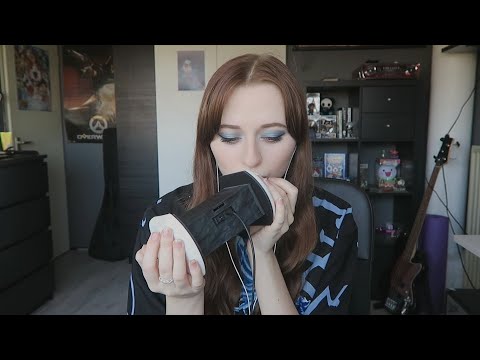 [ASMR] Ear Licking, Mouthsounds & Kisses