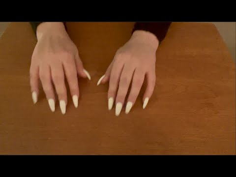 ASMR | Wooden table tapping and scratching scurrying, no talking