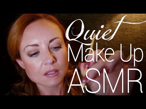 🌜Quietly Doing Your ASMR Make Up w/ Face Sounds 💤