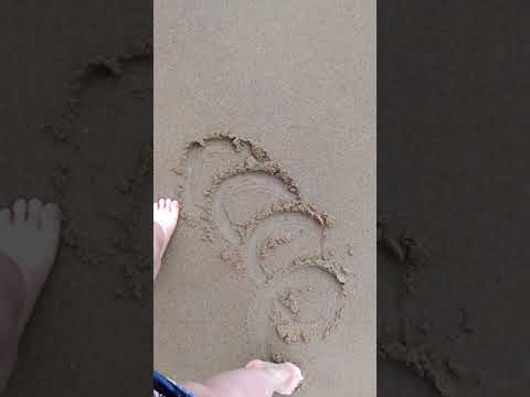 ASMR 🌴 Paradise edition 🌴 walking barefoot on the beach
