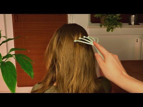 asmr po polsku 🌙 masaż ramion & zabawa włosami 💆🏼‍♀️ *sleepy hair brushing* (polish whisper)