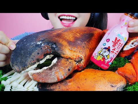 ASMR GIANT LOBSTER CLAW MUSHROOM&SAMYANG NUCLEAR CARBO SPICY SAUCE , MESSY EATING SOUND|LINH-ASMR