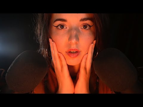 ASMR Fast, Repetitive Triggers (Ear to Ear)