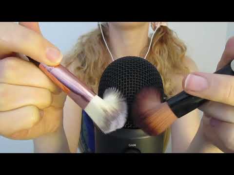 ASMR Brushing the Microphone for ~Soft Triggers~
