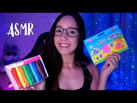 ASMR - Brincando com massinha de modelar com GLITTER ✨ | Voz suave com sons de boca