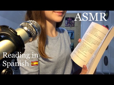 ASMR reading in Spanish!! 🇪🇸 (leyendo cuentos en español)