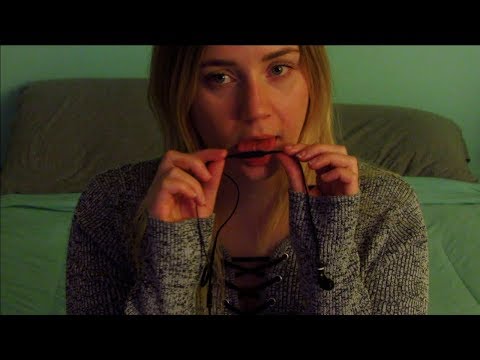 ASMR Mic Licking / Nibbling Mouth Sounds