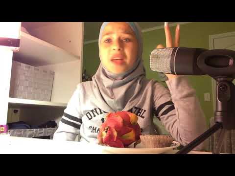 ASMR||EATING MOCHI AND DRAGON FRUIT