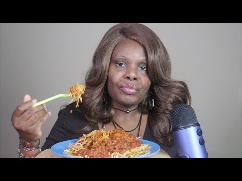 IT'S ALOT GOING ON CANT TAKE MY EYES OFF THE NEWS |  Spaghetti ASMR Eating Sounds