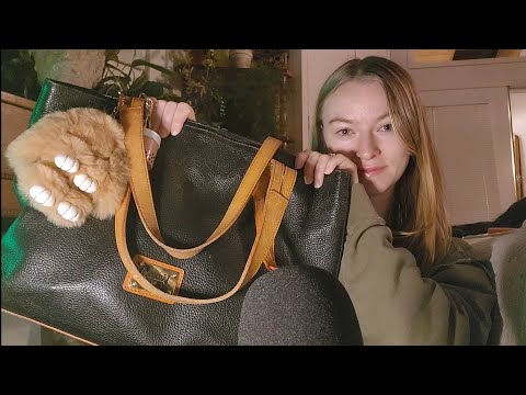 ASMR WHAT'S IN MY BAG | Tingly Tapping, Scratching, and Gripping