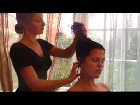 WOW, this sounds like your hair is being TOUCHED! Binaural ASMR hair brushing and scalp massage