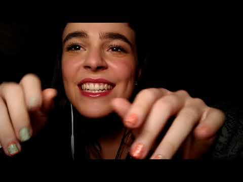 ASMR - Simple But Effective Hand Movements While Saying 'Good Night' (ENG // PT)