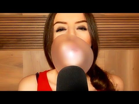 ASMR Blowing Bubbles & Chewing Gum 😋