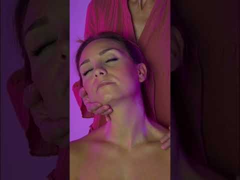 Relaxing NECK ASMR  MASSAGE | MASSAGGIO AL COLLO  #massage  #short #shortasmr #asmrshorts