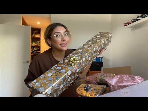 ASMR Over-explaining and tapping on Christmas Presents 🎁🎄 | SOFT SPOKEN
