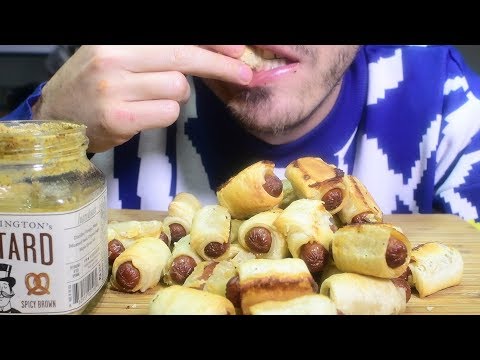 ASMR Pigs in a Blanket ( Eating Sounds No Talking ) | Nomnomsammieboy