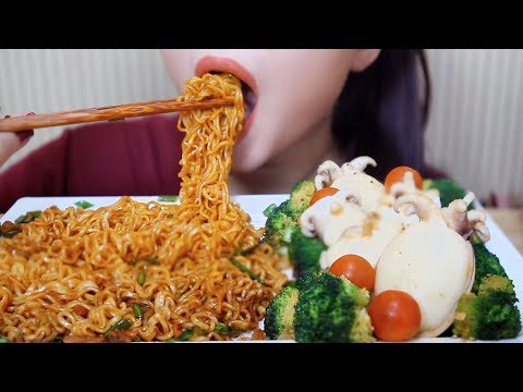 ASMR Curry Samyang fire noodles and stir fried cuttlefish with brocolli eating sounds | LINH-ASMR