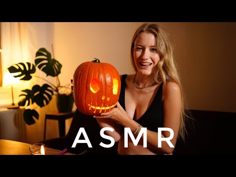 ASMR🎃 | Cozy Halloween Pumpkin Carving with Emily✨