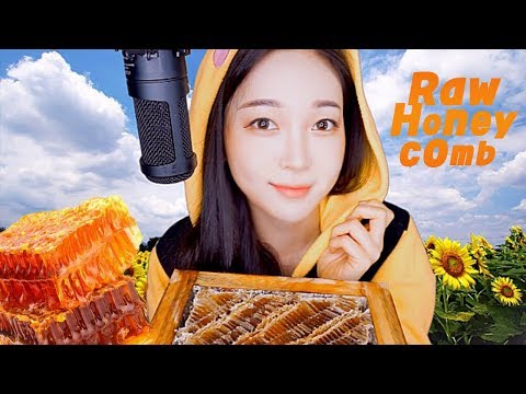ASMR Eating🐝Raw Honeycomb🐝Sticky Satisfying Mouth Sounds!