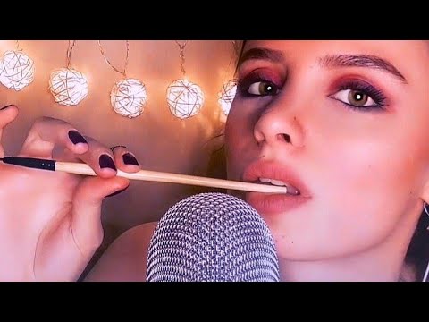 ASMR Spoolie Nibbling & Mic Brushing 😴