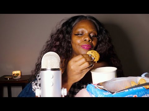 CHIPS AHOY CHOCOLATE CHIPS ASMR EATING SOUNDS