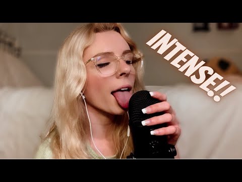 ASMR - INTENSE MOUTH SOUNDS (on high sensitivity) WITH HAND MOVEMENTS & MIC SCRATCHING