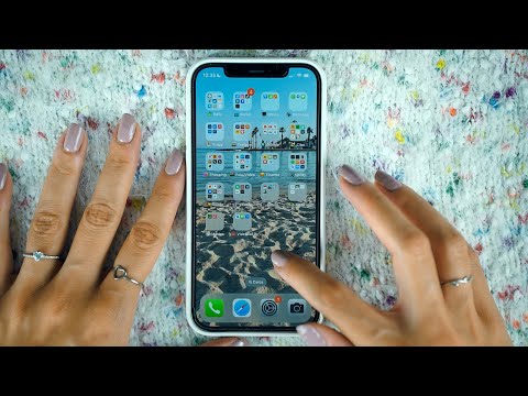 ASMR 📱 WHAT'S ON MY IPHONE • UN ANNO DOPO (Whispering)