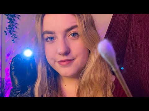 ASMR | Follow my instructions - There is something in your EYES [Light Triggers]