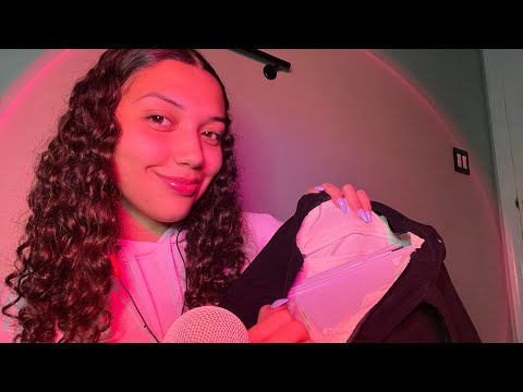 ASMR~What’s in my school bag? 👜 fast and aggressive tapping and scratching triggers🫧