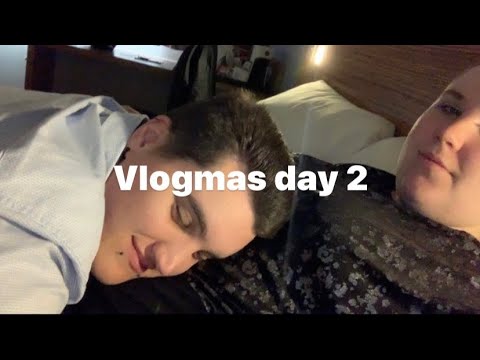 Vlogmas Day 2 (2023) - Staying In A Hotel