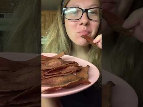 ASMR Crunchy Vegan Bacon Eating Sounds #ASMR #Shorts