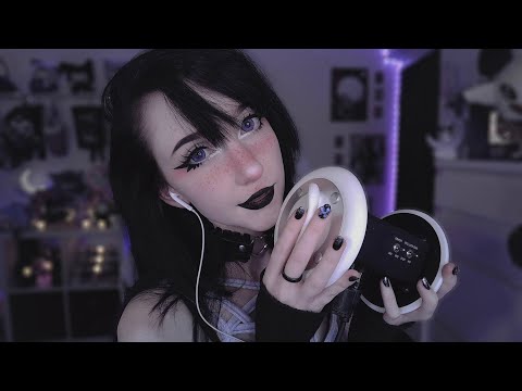 asmr ☾ getting close to you for kisses 💋