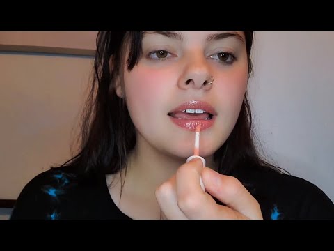 ASMR~ Lip Gloss sounds, Kisses, Mouth Sounds, Fabric Scratching 💋