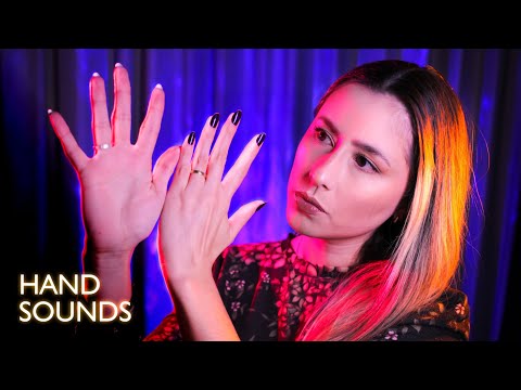 ASMR HAND SOUNDS and movements around the mic ✨snapping and finger fluttering [NO TALKING]