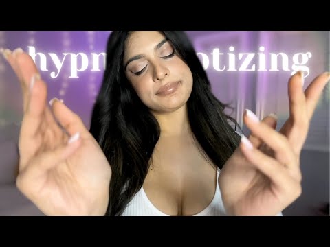 Incredibly ✨Hypnotic✨ & Relaxing Hand Movements 💤 ASMR (with layered sounds at the end)