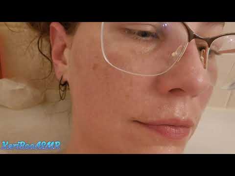 mouth sounds and lip popping in the bubble bath ASMR 💖