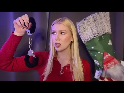 🎁 ASMR Unstuffing your Stocking 🎅🏼 (but the items get progressively worse)
