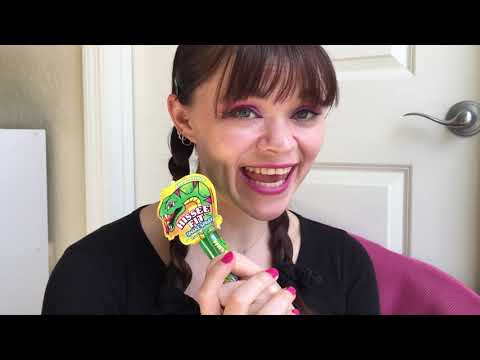 🐍 Snake Spray Candy Review 💦 satisfying sunny sounds mouth green apple attack testing tongue chaos