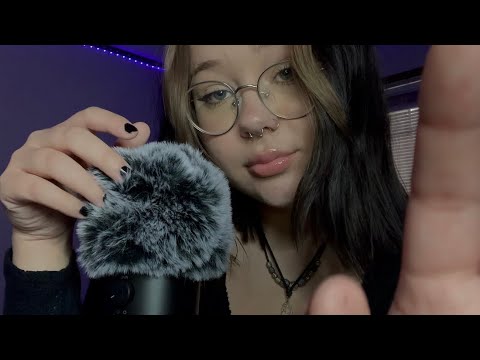 asmr | tongue clicking (lots of tingly mouth sounds + hand movements)
