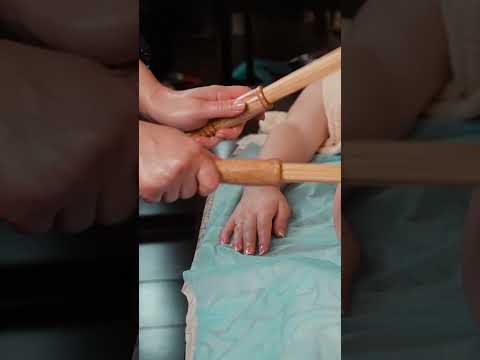 Lisa's warming bamboo foot massage