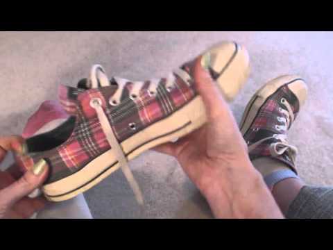 ASMR Role Play Parent/Babysitter Tying Shoes ~ Southern Accent Soft Spoken