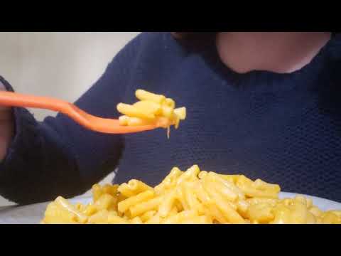 *QUICK ASMR* Kraft Mac and Cheese Open Mouth Chewing