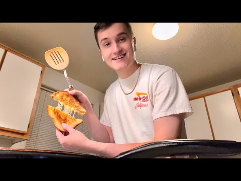 [ASMR] Cooking & Eating Grilled Cheese With Me 🧀💤