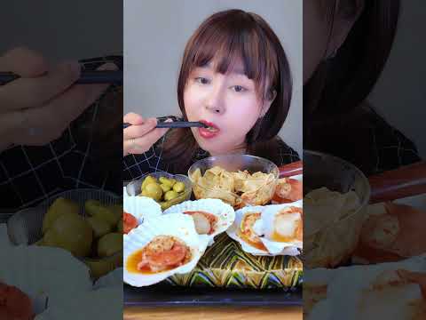 #shorts eating spicy beef noodles ưith scallop #linhasmr #mukbang #asmr #asmrcontent #eating