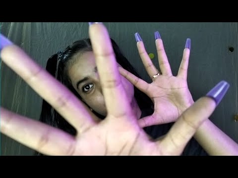 ASMR Hypnotic Hand Movements with Rainy Sounds in 1 Minute