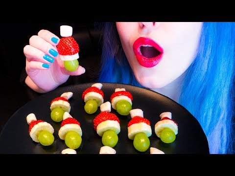 ASMR: Fruit & Marshmallow Grinch Kabobs | Christmas Snack ~ Relaxing Eating Sounds [No Talking|V] 😻