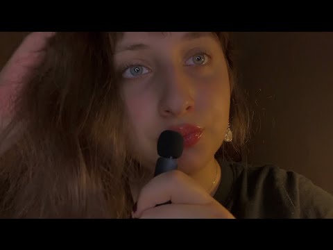 Asmr 4 minute close-up gentle mouth sounds (Hypnotic)