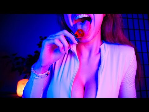 ASMR // Lollipop licking + wet mouth sounds