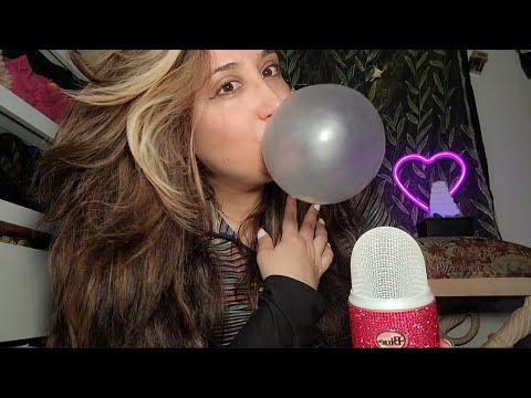 ASMR Blowing Juicy Dubble Bubble Bubblegum 🫧 😋